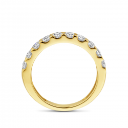 14k Geelgouden ring uitgevoerd met 10 Lab grown diamanten. De ring heeft een breedte van 3.5mm. Het totale diamantgewicht is 1.00ct. - 41184
