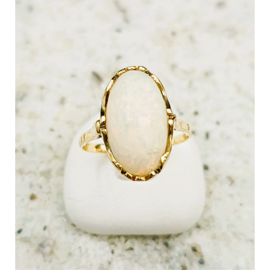 14 karaat geelgouden occasion ring met opaal - 41579