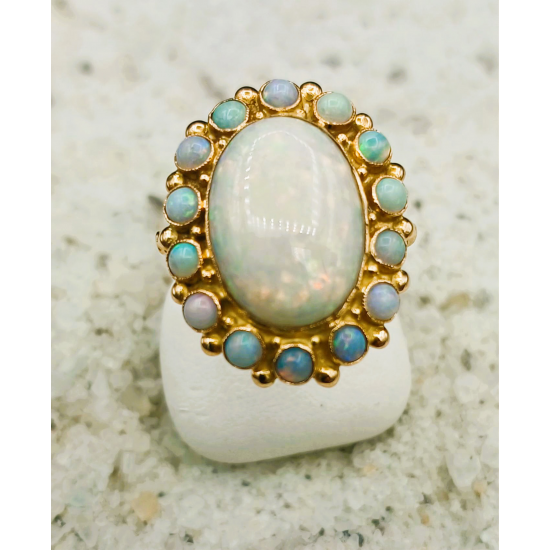 14 karaat geelgouden occasion ring met opaal - 41580