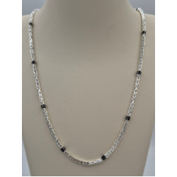 MASSIEF ZILVEREN KONINGSCOLLIER MET ZWARTE ZIRKONIA BAQUETTE - 42344